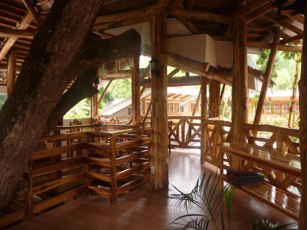 Palo Alto Bed & Breakfast Puerto Princesa Екстериор снимка